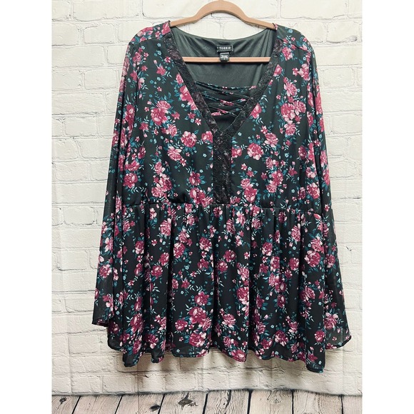 Torrid Black Floral Print Chiffon Bell Sleeve Tunic Womens Plus Size 4X - Picture 1 of 7